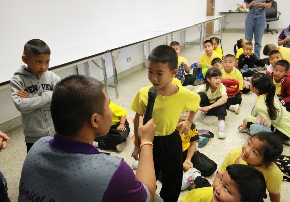 ภาพกิจกรรม คณะวิทยาศาสตร์และเทคโนโลยี จัดค่ายวิทยาศาสตร์โรงเรียนสาธิตฯ