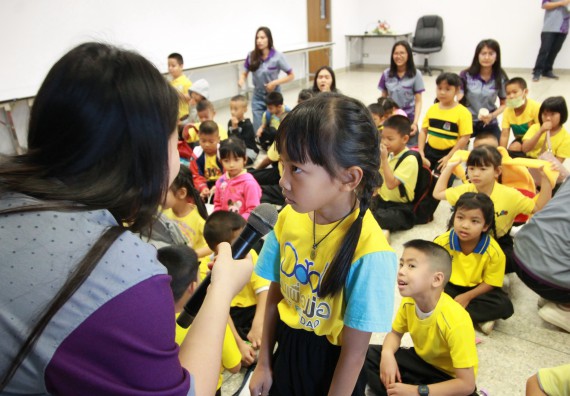 ภาพกิจกรรม คณะวิทยาศาสตร์และเทคโนโลยี จัดค่ายวิทยาศาสตร์โรงเรียนสาธิตฯ