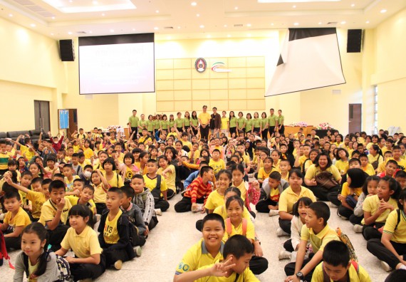 ภาพกิจกรรม คณะวิทยาศาสตร์และเทคโนโลยี จัดค่ายวิทยาศาสตร์โรงเรียนสาธิตฯ