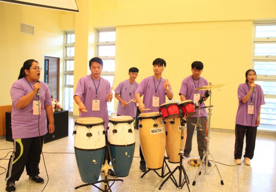 ภาพกิจกรรม คณะวิทยาศาสตร์และเทคโนโลยี จัดค่ายวิทยาศาสตร์โรงเรียนสาธิตฯ