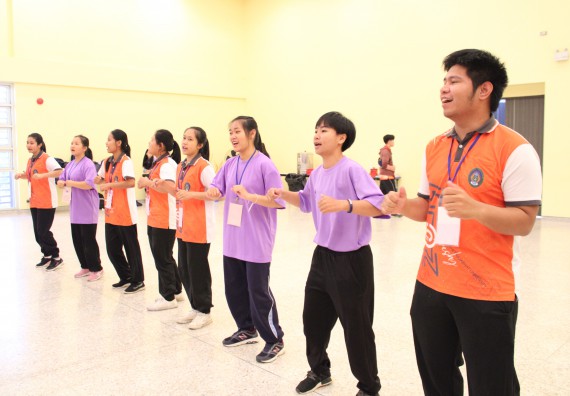 ภาพกิจกรรม คณะวิทยาศาสตร์และเทคโนโลยี จัดค่ายวิทยาศาสตร์โรงเรียนสาธิตฯ