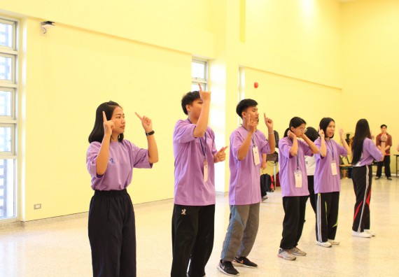 ภาพกิจกรรม คณะวิทยาศาสตร์และเทคโนโลยี จัดค่ายวิทยาศาสตร์โรงเรียนสาธิตฯ