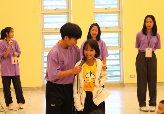 ภาพกิจกรรม คณะวิทยาศาสตร์และเทคโนโลยี จัดค่ายวิทยาศาสตร์โรงเรียนสาธิตฯ