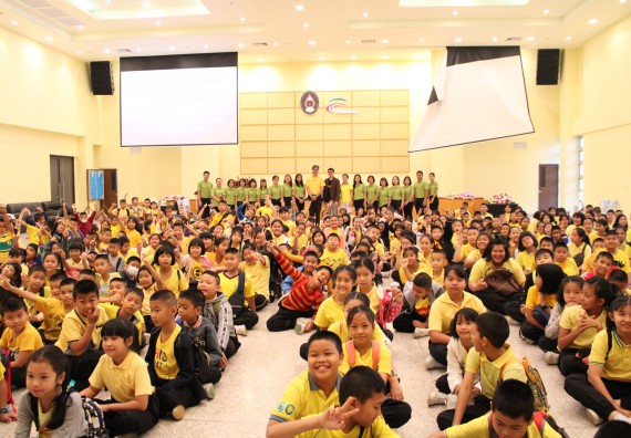 ภาพกิจกรรม คณะวิทยาศาสตร์และเทคโนโลยี จัดค่ายวิทยาศาสตร์โรงเรียนสาธิตฯ