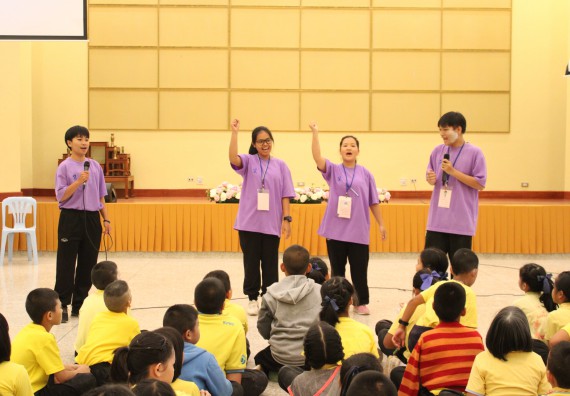 ภาพกิจกรรม คณะวิทยาศาสตร์และเทคโนโลยี จัดค่ายวิทยาศาสตร์โรงเรียนสาธิตฯ