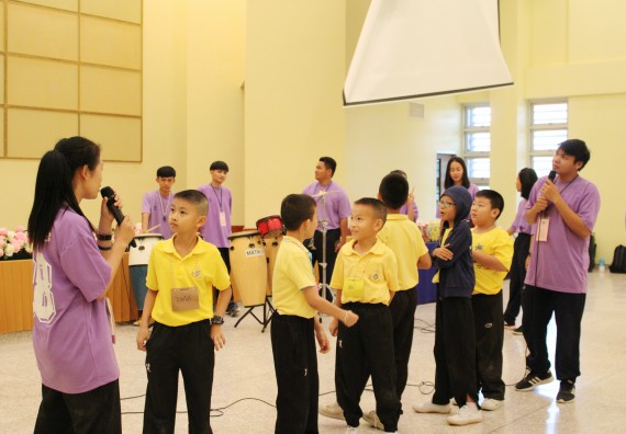 ภาพกิจกรรม คณะวิทยาศาสตร์และเทคโนโลยี จัดค่ายวิทยาศาสตร์โรงเรียนสาธิตฯ