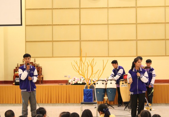 ภาพกิจกรรม คณะวิทยาศาสตร์และเทคโนโลยี จัดค่ายวิทยาศาสตร์โรงเรียนสาธิตฯ