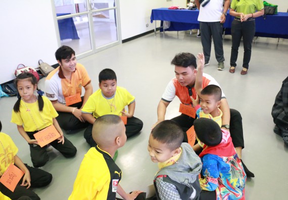 ภาพกิจกรรม คณะวิทยาศาสตร์และเทคโนโลยี จัดค่ายวิทยาศาสตร์โรงเรียนสาธิตฯ