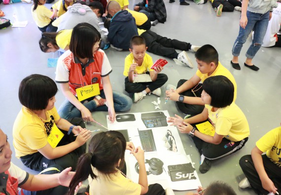 ภาพกิจกรรม คณะวิทยาศาสตร์และเทคโนโลยี จัดค่ายวิทยาศาสตร์โรงเรียนสาธิตฯ