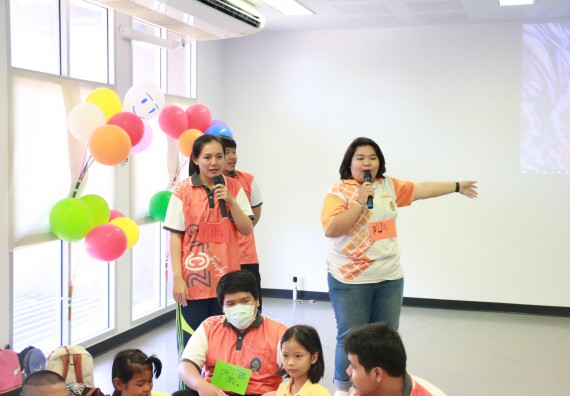 ภาพกิจกรรม คณะวิทยาศาสตร์และเทคโนโลยี จัดค่ายวิทยาศาสตร์โรงเรียนสาธิตฯ