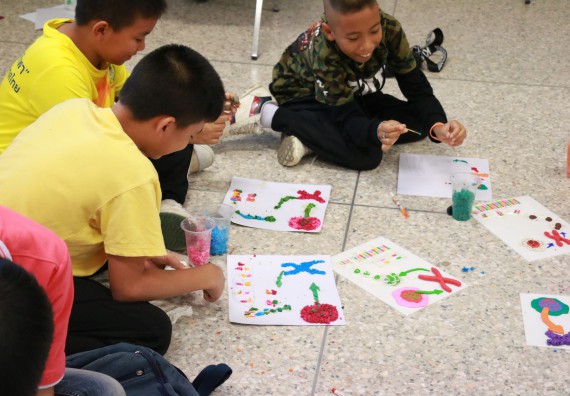 ภาพกิจกรรม คณะวิทยาศาสตร์และเทคโนโลยี จัดค่ายวิทยาศาสตร์โรงเรียนสาธิตฯ