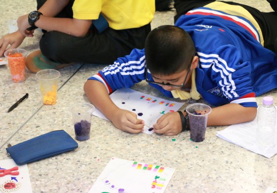 ภาพกิจกรรม คณะวิทยาศาสตร์และเทคโนโลยี จัดค่ายวิทยาศาสตร์โรงเรียนสาธิตฯ