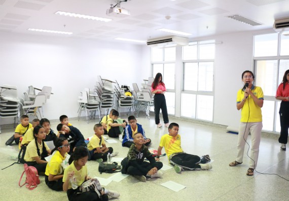 ภาพกิจกรรม คณะวิทยาศาสตร์และเทคโนโลยี จัดค่ายวิทยาศาสตร์โรงเรียนสาธิตฯ