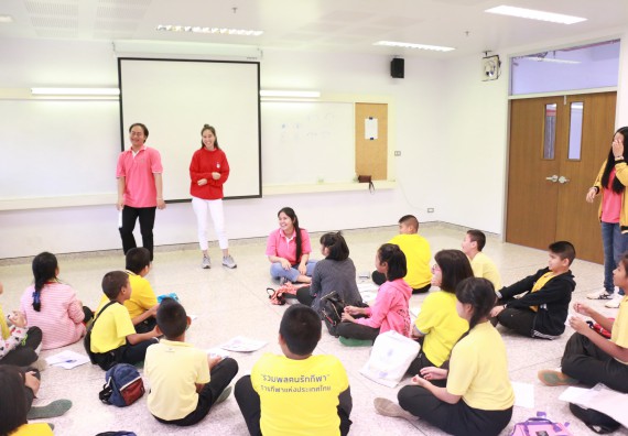 ภาพกิจกรรม คณะวิทยาศาสตร์และเทคโนโลยี จัดค่ายวิทยาศาสตร์โรงเรียนสาธิตฯ