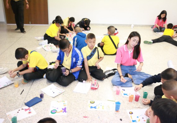 ภาพกิจกรรม คณะวิทยาศาสตร์และเทคโนโลยี จัดค่ายวิทยาศาสตร์โรงเรียนสาธิตฯ