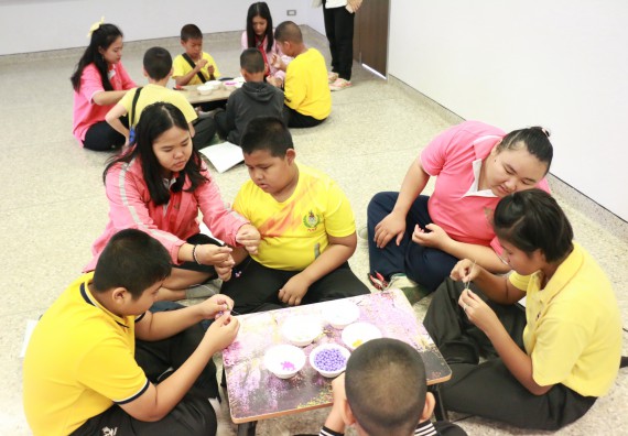 ภาพกิจกรรม คณะวิทยาศาสตร์และเทคโนโลยี จัดค่ายวิทยาศาสตร์โรงเรียนสาธิตฯ