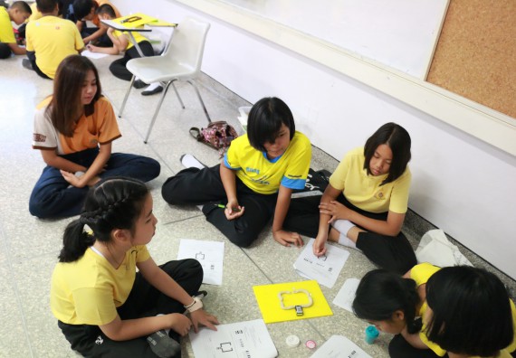 ภาพกิจกรรม คณะวิทยาศาสตร์และเทคโนโลยี จัดค่ายวิทยาศาสตร์โรงเรียนสาธิตฯ