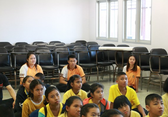 ภาพกิจกรรม คณะวิทยาศาสตร์และเทคโนโลยี จัดค่ายวิทยาศาสตร์โรงเรียนสาธิตฯ