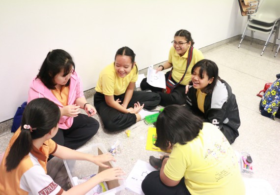 ภาพกิจกรรม คณะวิทยาศาสตร์และเทคโนโลยี จัดค่ายวิทยาศาสตร์โรงเรียนสาธิตฯ