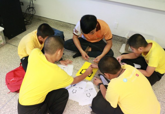 ภาพกิจกรรม คณะวิทยาศาสตร์และเทคโนโลยี จัดค่ายวิทยาศาสตร์โรงเรียนสาธิตฯ