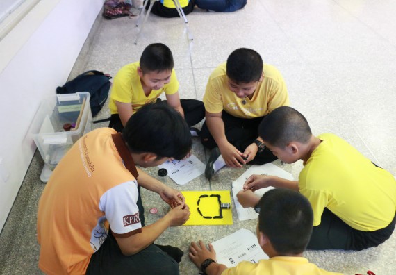 ภาพกิจกรรม คณะวิทยาศาสตร์และเทคโนโลยี จัดค่ายวิทยาศาสตร์โรงเรียนสาธิตฯ