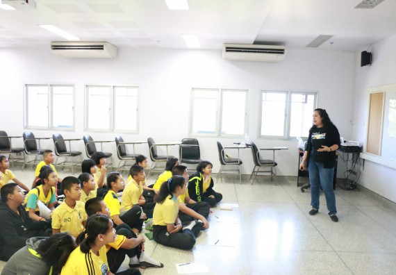 ภาพกิจกรรม คณะวิทยาศาสตร์และเทคโนโลยี จัดค่ายวิทยาศาสตร์โรงเรียนสาธิตฯ