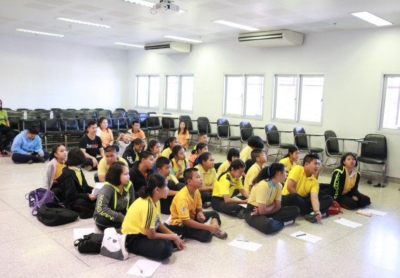 ภาพกิจกรรม คณะวิทยาศาสตร์และเทคโนโลยี จัดค่ายวิทยาศาสตร์โรงเรียนสาธิตฯ