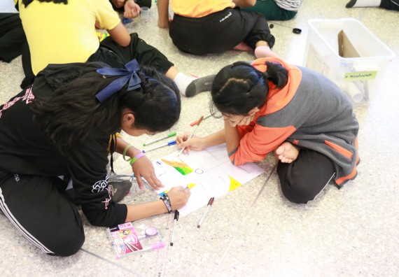 ภาพกิจกรรม คณะวิทยาศาสตร์และเทคโนโลยี จัดค่ายวิทยาศาสตร์โรงเรียนสาธิตฯ