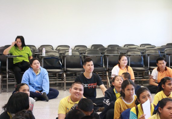 ภาพกิจกรรม คณะวิทยาศาสตร์และเทคโนโลยี จัดค่ายวิทยาศาสตร์โรงเรียนสาธิตฯ