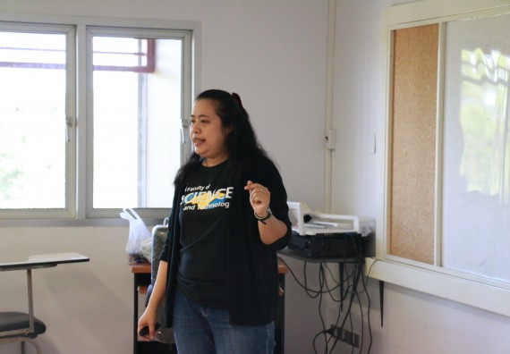 ภาพกิจกรรม คณะวิทยาศาสตร์และเทคโนโลยี จัดค่ายวิทยาศาสตร์โรงเรียนสาธิตฯ