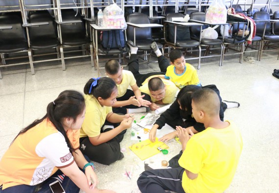 ภาพกิจกรรม คณะวิทยาศาสตร์และเทคโนโลยี จัดค่ายวิทยาศาสตร์โรงเรียนสาธิตฯ