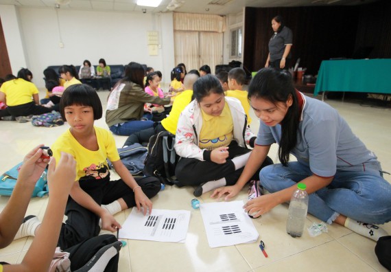 ภาพกิจกรรม คณะวิทยาศาสตร์และเทคโนโลยี จัดค่ายวิทยาศาสตร์โรงเรียนสาธิตฯ