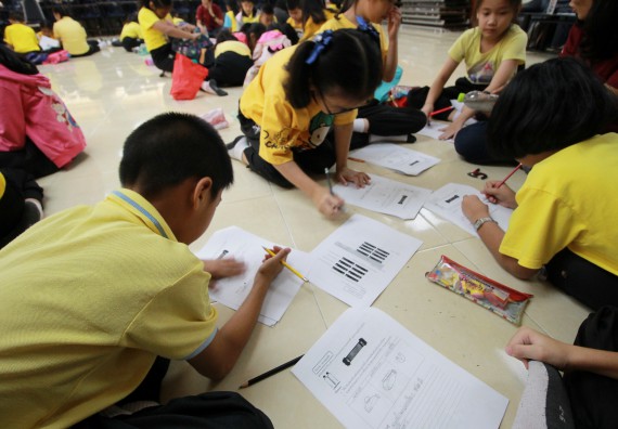 ภาพกิจกรรม คณะวิทยาศาสตร์และเทคโนโลยี จัดค่ายวิทยาศาสตร์โรงเรียนสาธิตฯ