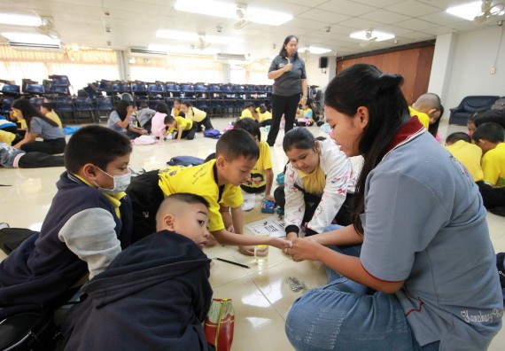 ภาพกิจกรรม คณะวิทยาศาสตร์และเทคโนโลยี จัดค่ายวิทยาศาสตร์โรงเรียนสาธิตฯ