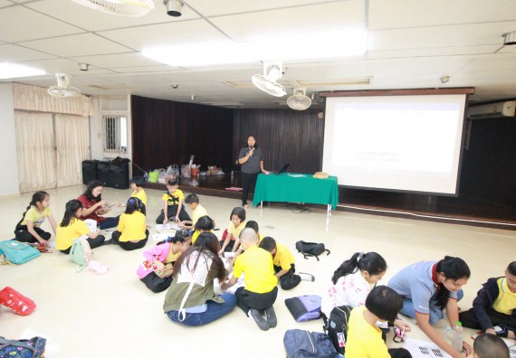 ภาพกิจกรรม คณะวิทยาศาสตร์และเทคโนโลยี จัดค่ายวิทยาศาสตร์โรงเรียนสาธิตฯ