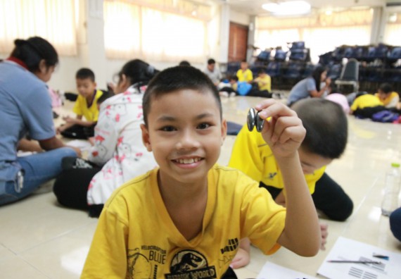 ภาพกิจกรรม คณะวิทยาศาสตร์และเทคโนโลยี จัดค่ายวิทยาศาสตร์โรงเรียนสาธิตฯ