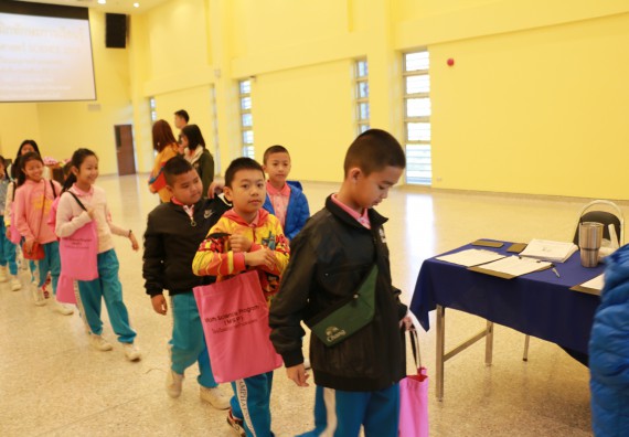 ภาพกิจกรรม คณะวิทยาศาสตร์และเทคโนโลยี จัดโครงการฝึกทักษะการเรียนรู้ค่ายวิทยาศาสตร์ Science 2019