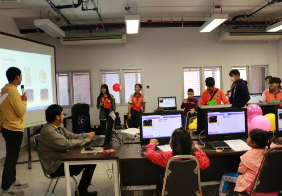 ภาพกิจกรรม คณะวิทยาศาสตร์และเทคโนโลยี จัดโครงการฝึกทักษะการเรียนรู้ค่ายวิทยาศาสตร์ Science 2019