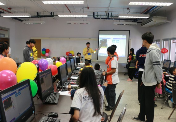 ภาพกิจกรรม คณะวิทยาศาสตร์และเทคโนโลยี จัดโครงการฝึกทักษะการเรียนรู้ค่ายวิทยาศาสตร์ Science 2019