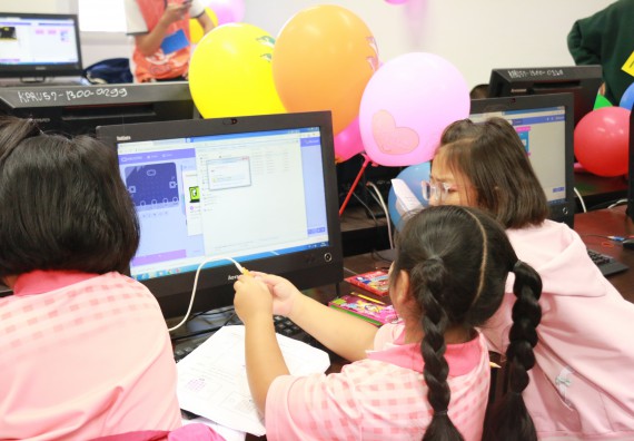 ภาพกิจกรรม คณะวิทยาศาสตร์และเทคโนโลยี จัดโครงการฝึกทักษะการเรียนรู้ค่ายวิทยาศาสตร์ Science 2019