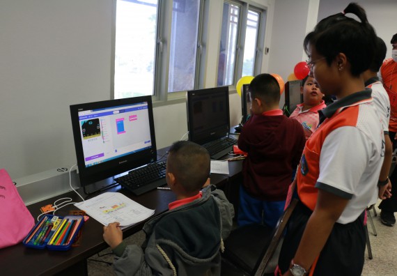 ภาพกิจกรรม คณะวิทยาศาสตร์และเทคโนโลยี จัดโครงการฝึกทักษะการเรียนรู้ค่ายวิทยาศาสตร์ Science 2019