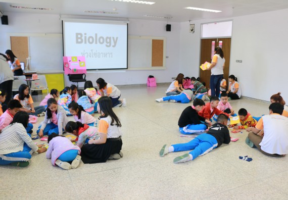 ภาพกิจกรรม คณะวิทยาศาสตร์และเทคโนโลยี จัดโครงการฝึกทักษะการเรียนรู้ค่ายวิทยาศาสตร์ Science 2019