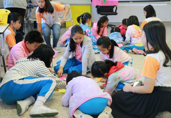 ภาพกิจกรรม คณะวิทยาศาสตร์และเทคโนโลยี จัดโครงการฝึกทักษะการเรียนรู้ค่ายวิทยาศาสตร์ Science 2019