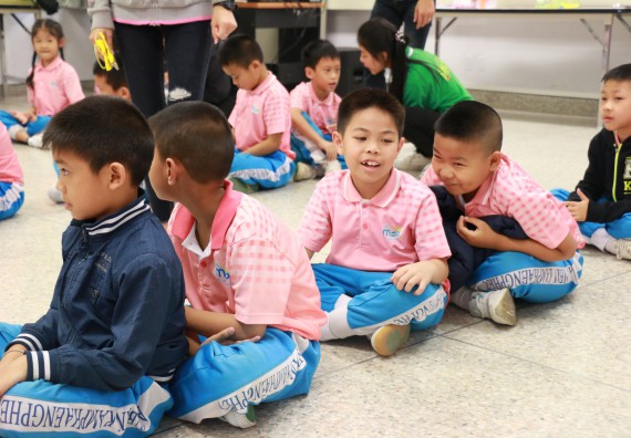 ภาพกิจกรรม คณะวิทยาศาสตร์และเทคโนโลยี จัดโครงการฝึกทักษะการเรียนรู้ค่ายวิทยาศาสตร์ Science 2019