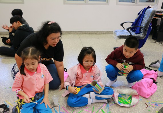 ภาพกิจกรรม คณะวิทยาศาสตร์และเทคโนโลยี จัดโครงการฝึกทักษะการเรียนรู้ค่ายวิทยาศาสตร์ Science 2019