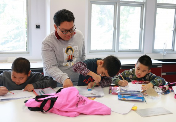 ภาพกิจกรรม คณะวิทยาศาสตร์และเทคโนโลยี จัดโครงการฝึกทักษะการเรียนรู้ค่ายวิทยาศาสตร์ Science 2019