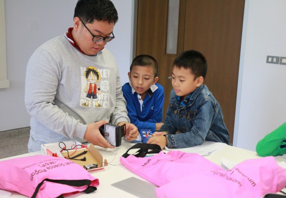 ภาพกิจกรรม คณะวิทยาศาสตร์และเทคโนโลยี จัดโครงการฝึกทักษะการเรียนรู้ค่ายวิทยาศาสตร์ Science 2019