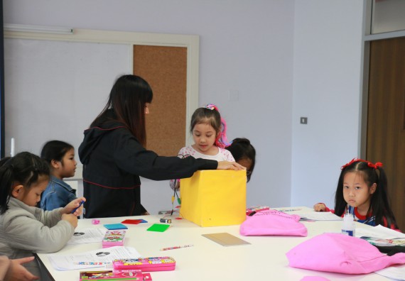 ภาพกิจกรรม คณะวิทยาศาสตร์และเทคโนโลยี จัดโครงการฝึกทักษะการเรียนรู้ค่ายวิทยาศาสตร์ Science 2019