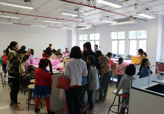 ภาพกิจกรรม คณะวิทยาศาสตร์และเทคโนโลยี จัดโครงการฝึกทักษะการเรียนรู้ค่ายวิทยาศาสตร์ Science 2019