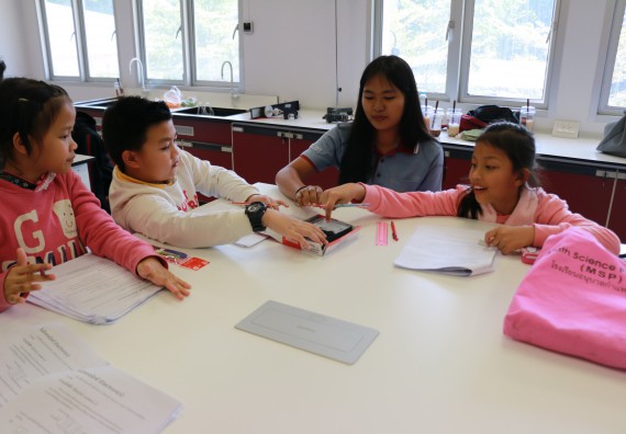 ภาพกิจกรรม คณะวิทยาศาสตร์และเทคโนโลยี จัดโครงการฝึกทักษะการเรียนรู้ค่ายวิทยาศาสตร์ Science 2019